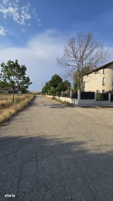 Valu Lui traian ,teren 407 mp intravilan deschidere 22 ml