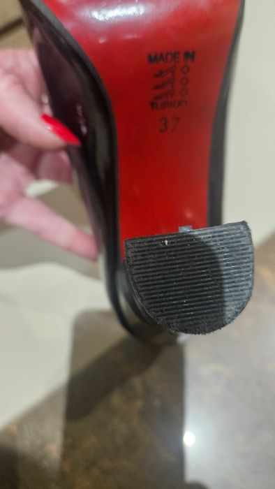 Обувки с ток в отлично състояние