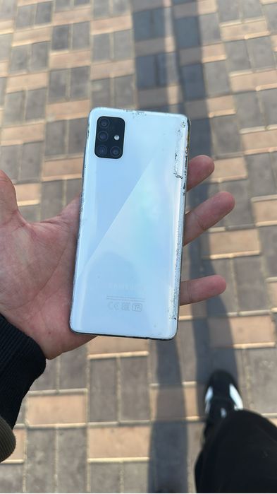 В продаже Samsung A51 128 ГБ