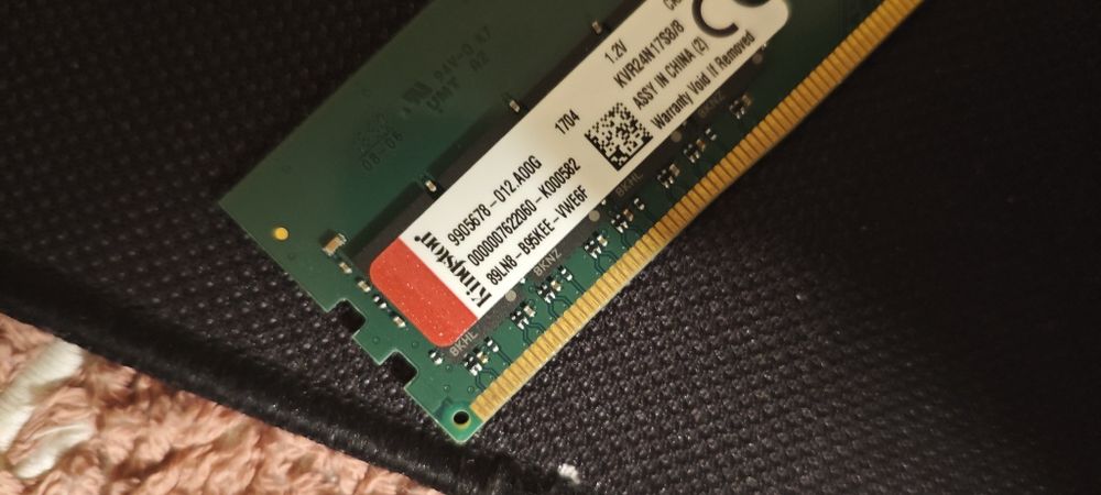 Kit 16GB (2x8GB) DDR4 Kingston 2400MHz – testat, perfect funcțional