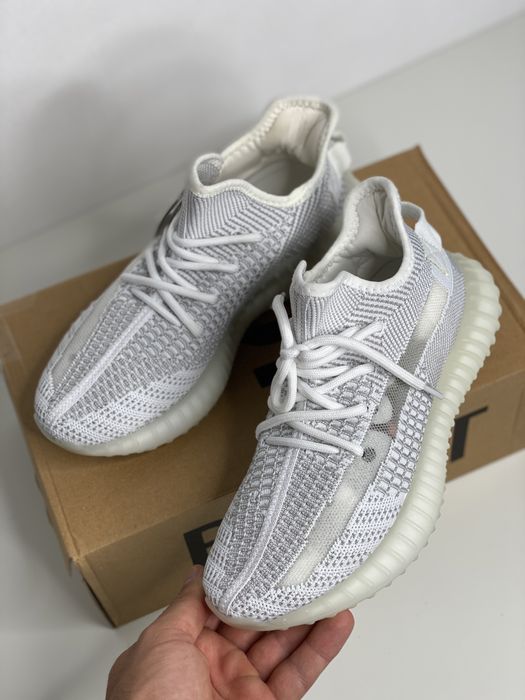 Adidasi YEEZY BOOST 350