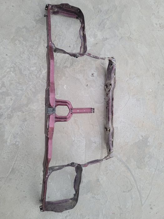 Мерседес 210 телевизор