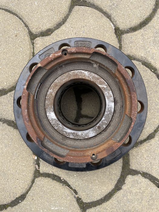 Butuc roata camion semiremorci SMB