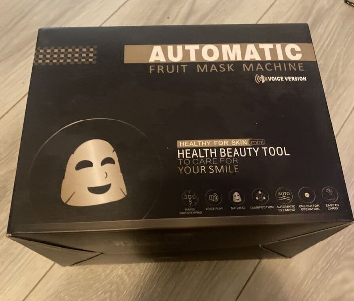 машина за приготвяне на маски за лице с плодове и зеленчуци, наречена
