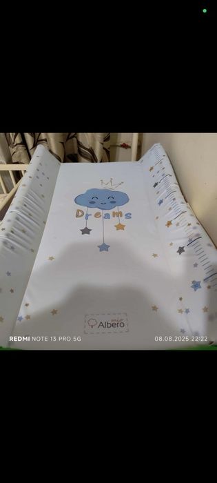 Masa infasat Sniglar IKEA