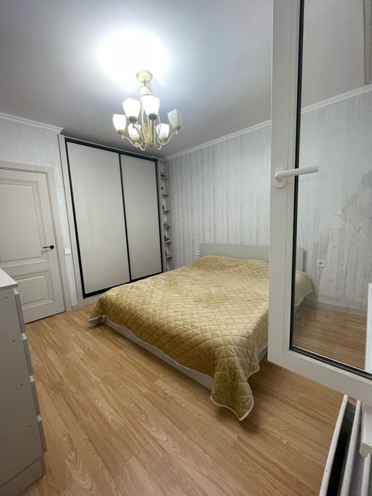 Покрывало с наволочками,на двухспалку