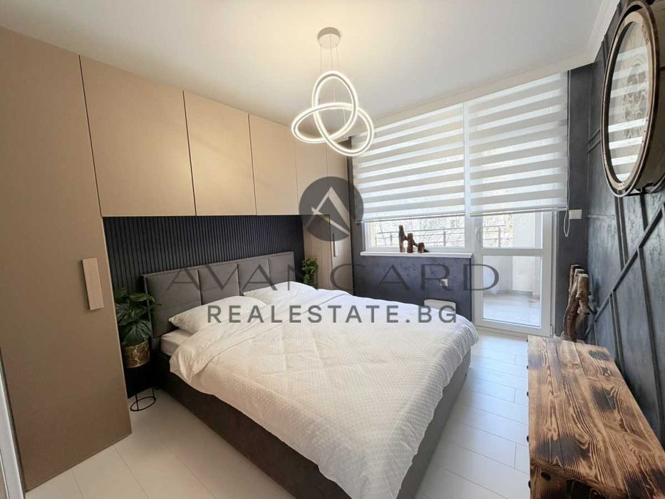 Продава се Тристаен апартамент в Пловдив, Тракия - 97 кв.м за 1210 €/кв.м - Снимка #4