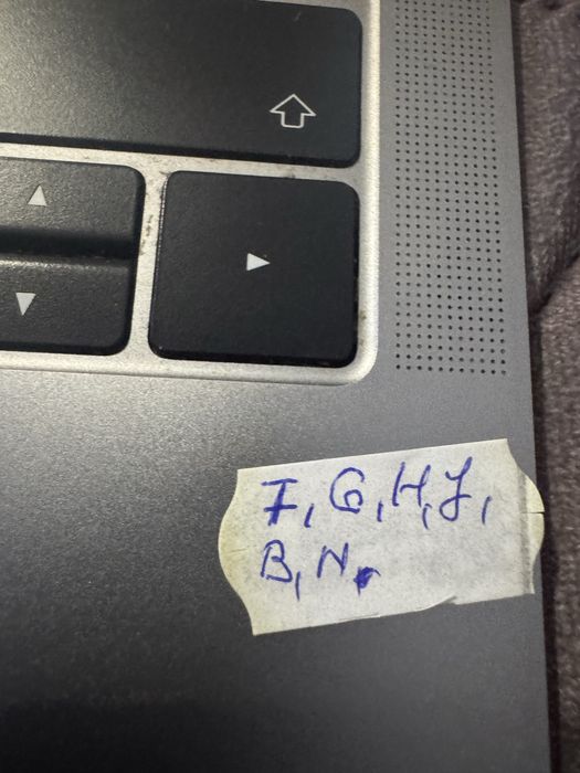 Macbook pro 2018 cu taste defecte