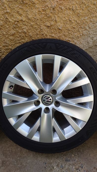 Kumho 225/45R17 VW джанти