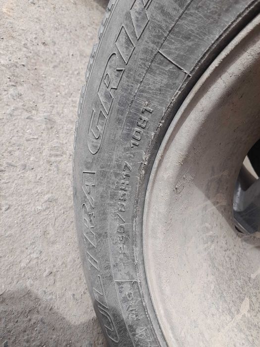 Шины б/у 235×65×17