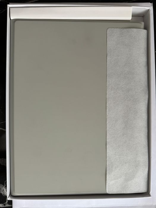 Husa cu tastatura iPad 11 Pro