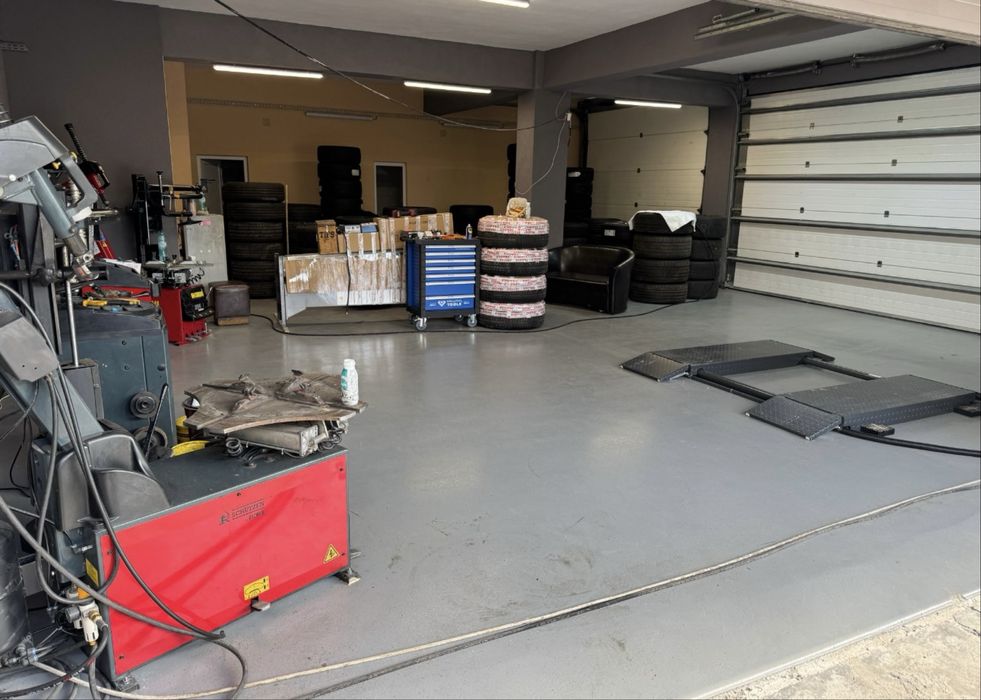 Spatiu comercial afacere la cheie  P+1 300 mp teren 426 mp Baba novac