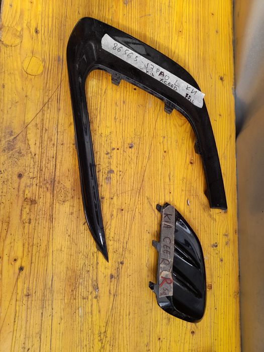 Лайсна предна броня халоген Kia Xсеed