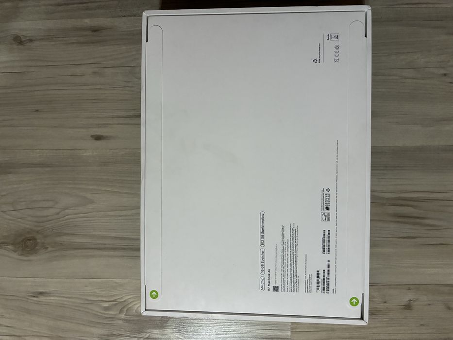 Mac Book 15 Air 16GB RAM 512 GB SSD