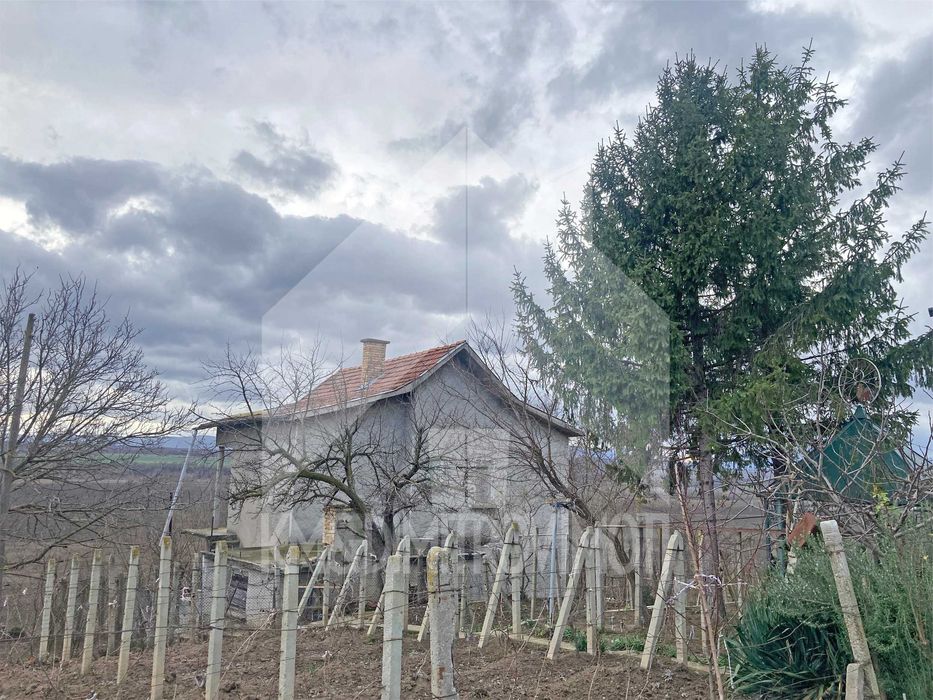 Продава се Къща в с. Мараш, Област Шумен - 120 кв.м за 298 €/кв.м - Снимка #20