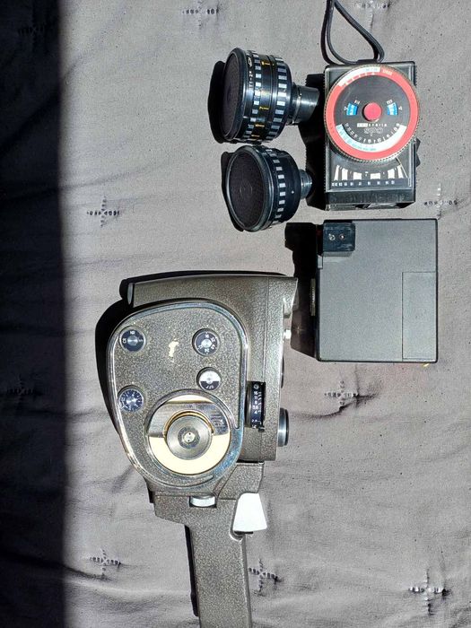 Ретро камера Кварц 2м (работеща)+ аксесоари