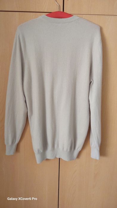 Дамски пуловер .100% кашмир. размер XL/L.