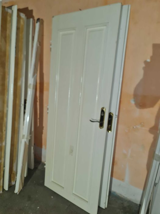 Usi, lavoare, cabina