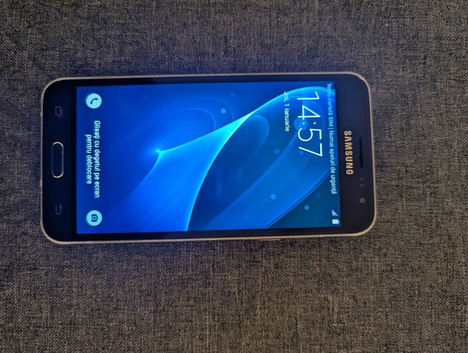 Samsung J3,dual sim ,orice retea.