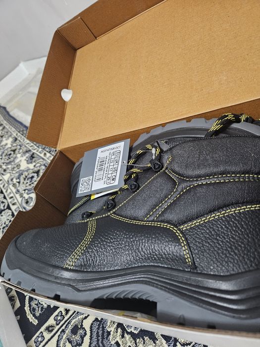 Продам обувь муж.