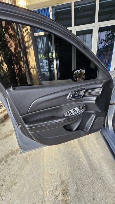 Срочна Малибу 1 автомат 3-позиция люкли сотилади