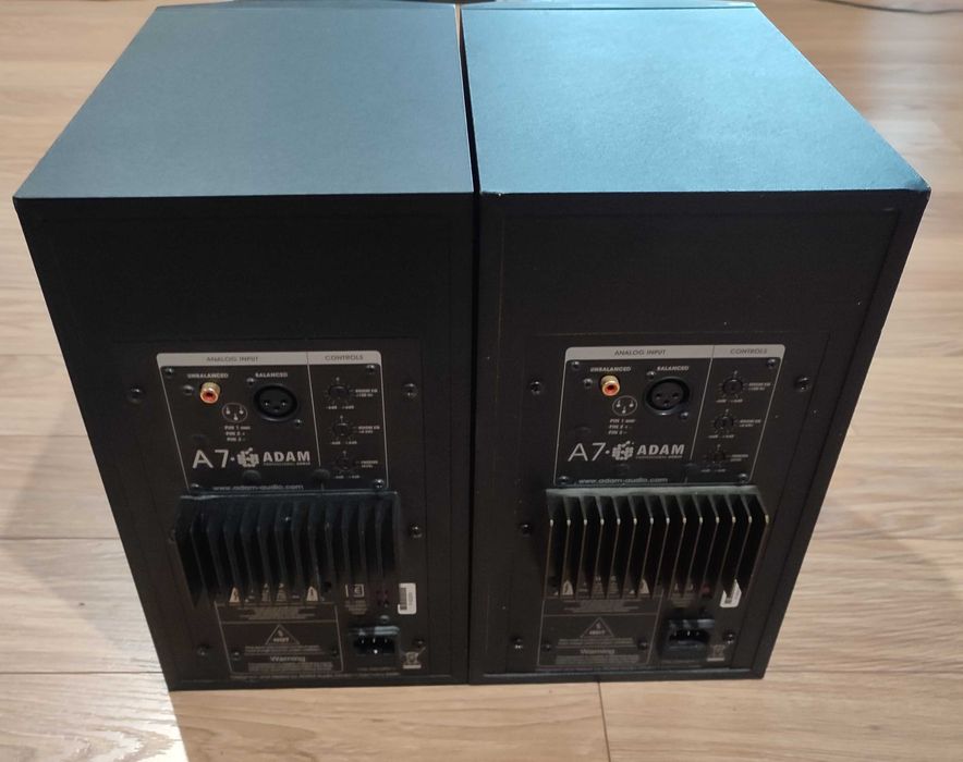 Активни тонколони Adam A7