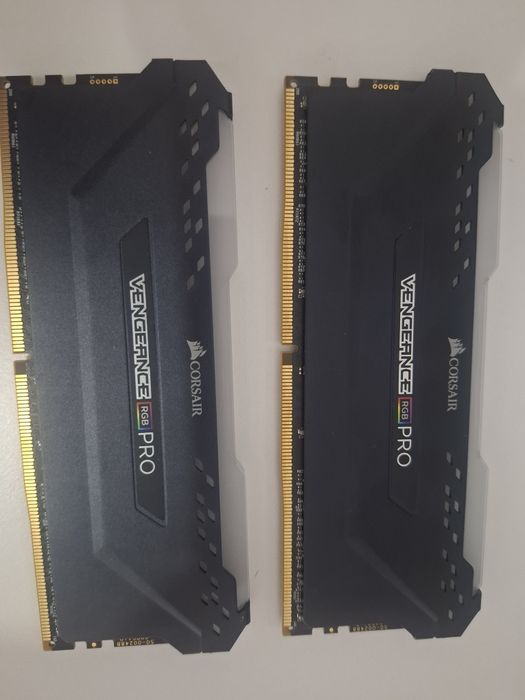 Corsair Vengeance PRO RGB 32GB (2x16GB) 3600MHz CL18 DDR4