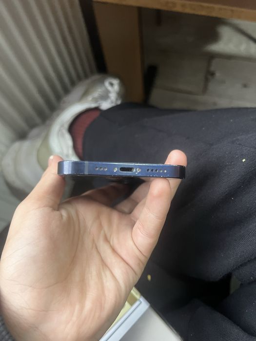 Iphone 12 utilizat