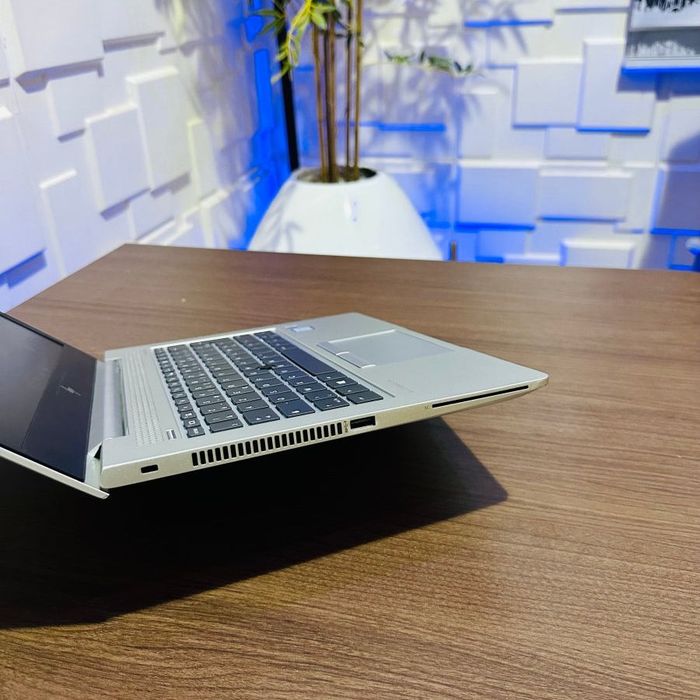 HP ELITEBOOK 830 G5 | INTEL CORE I5-7300U | 256GB | 16GB
