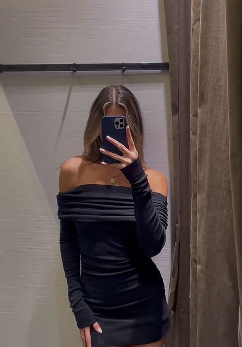 топове и рокля с паднали рамене