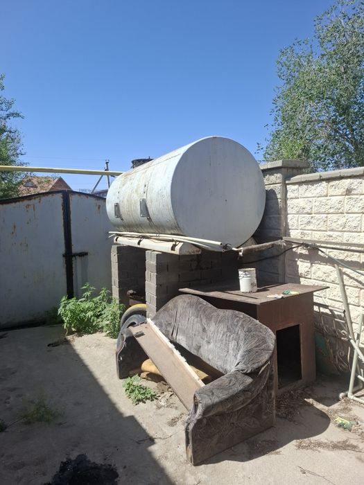 Бочка 6 куб 250 000