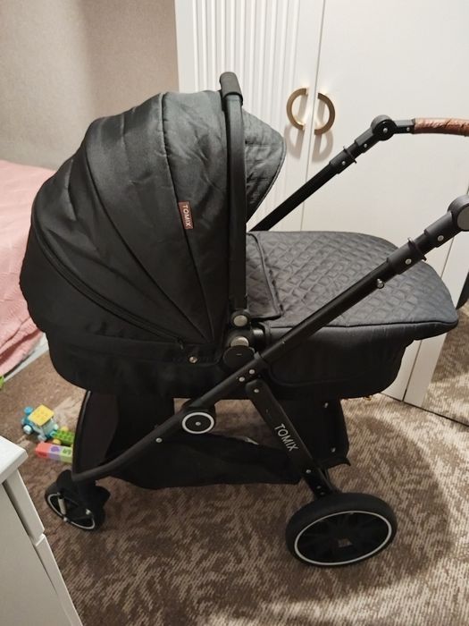 Коляска Tomix+ приятный БОНУС!!!