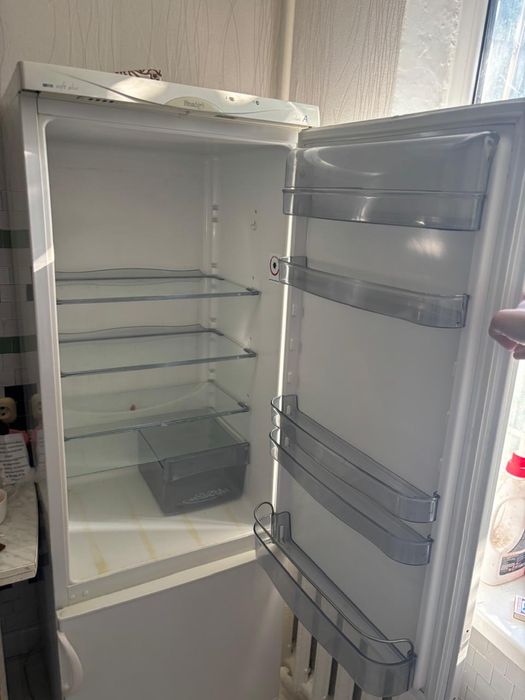 Холодильник snaige