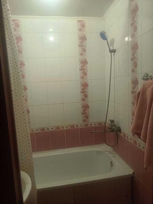 Продается Дом в районе центр рынка