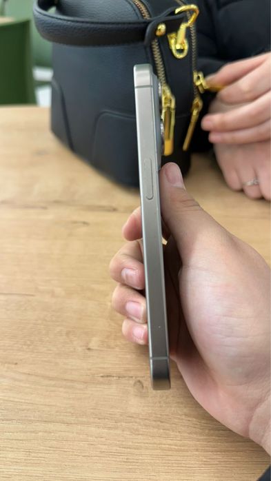 IPhone 15 pro 256гб 88 акб