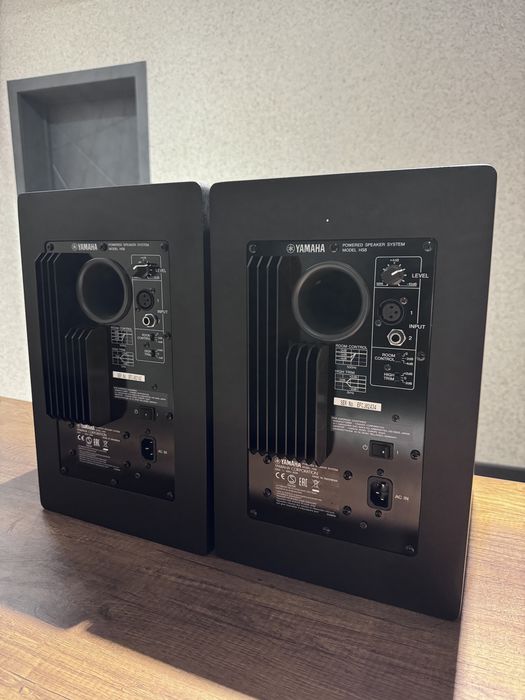 Yamaha HS8 Пара