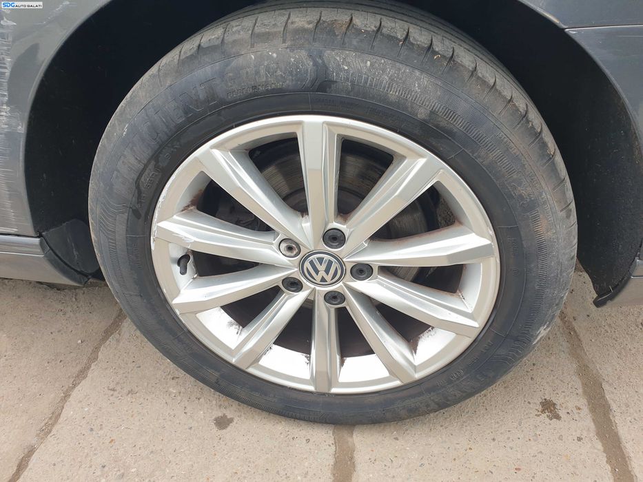 Set 4 Jante Roti Aliaj 215 55 17 R17 5x112 Volkswagen Passat B5.5 2001 - 2005 [K4700]
