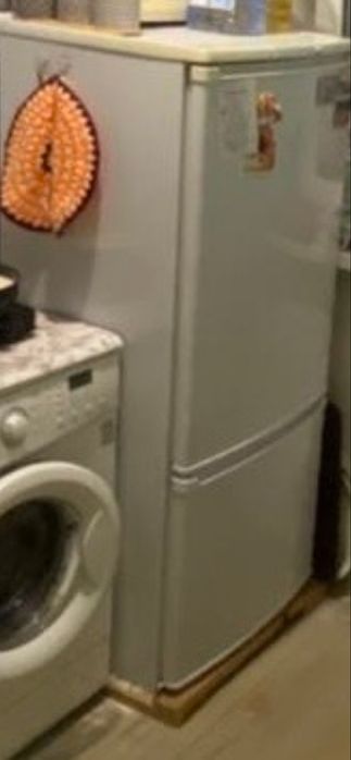 Продам холодилник хорошом состояний
