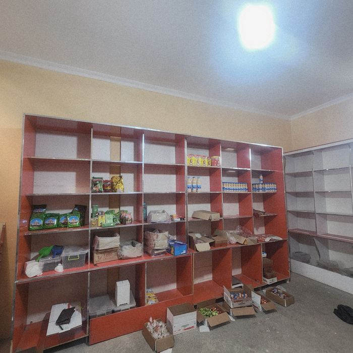 Tayyor dokonlar uchun prlavka zudlik bilan sotliadi