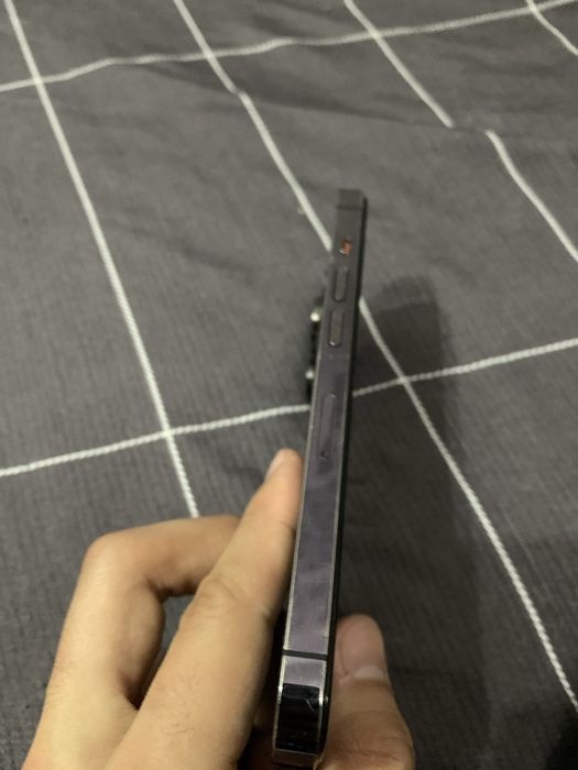 Продаю iphone 14Pro