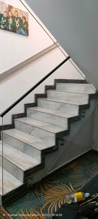 Balustrada de sticla