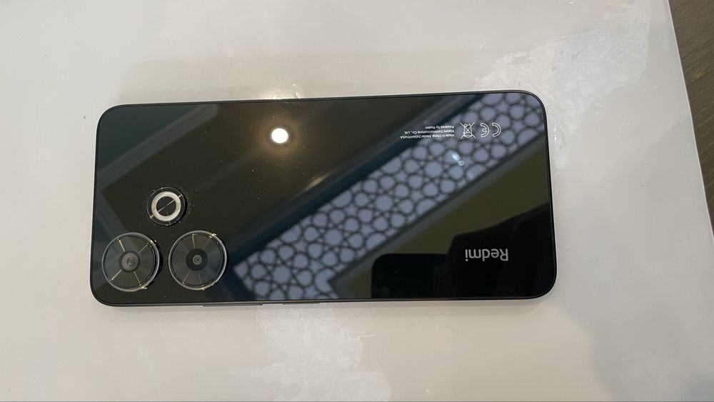 Redmi 13 в хорошем состояний