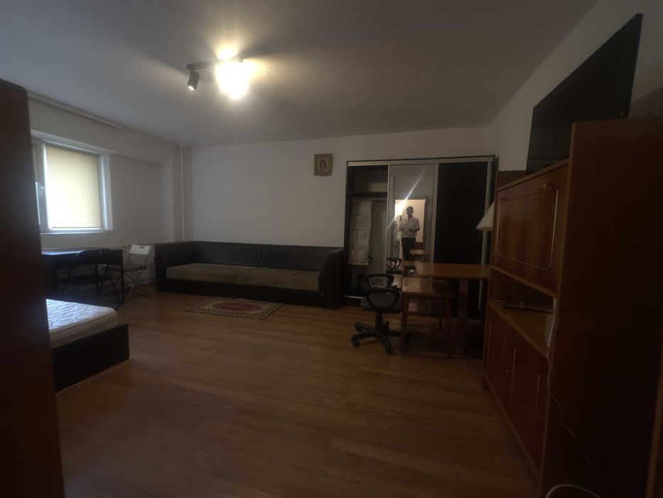 Garsonieră mobilată și utilată, Calea Călărașilor, et. 2, 300 €/lună