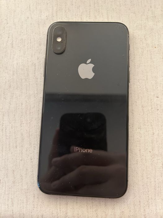 IPhone xs в плохом состоянии