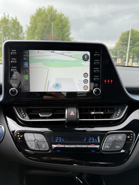 Toyota CH-R 2.0 Hybrid
