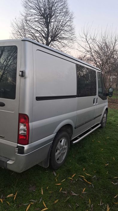 Autoutilitara N1 Ford Transit 6 locuri