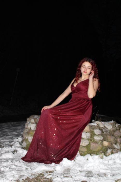 Официална рокля цвят Бордо