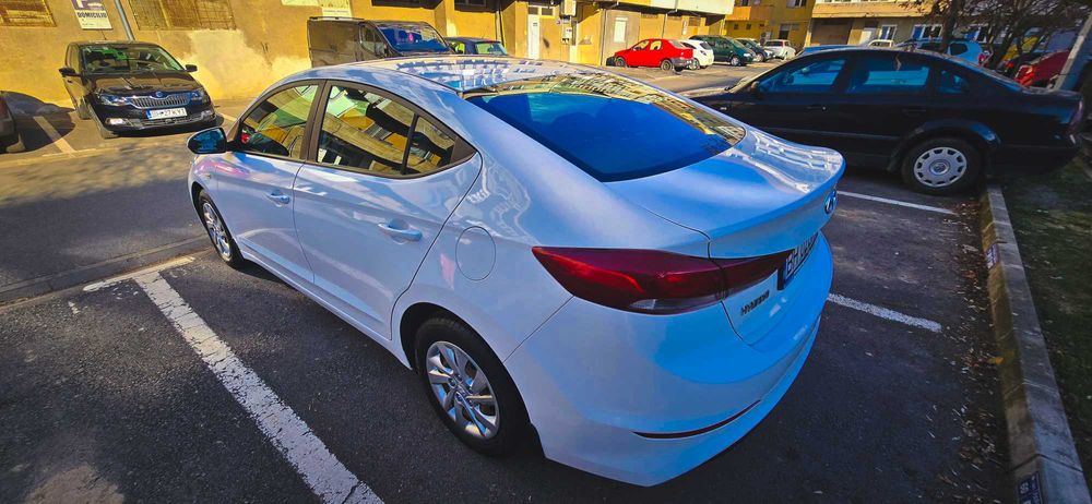 Hyundai Elantra 2016, 1.6 benzina aspirat, 128cp, euro 6, manual