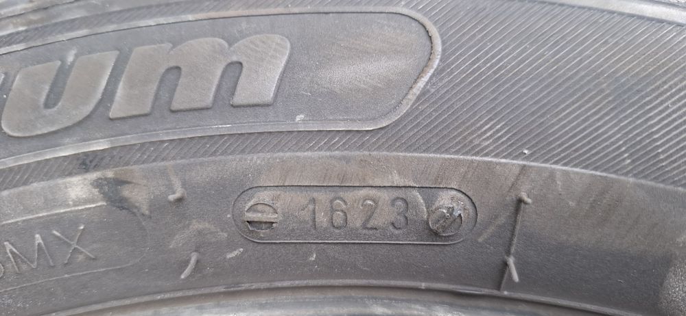 Всесезонни гуми 195 55 15