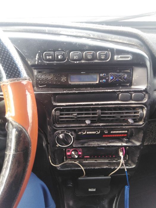 Авто на полном ходу